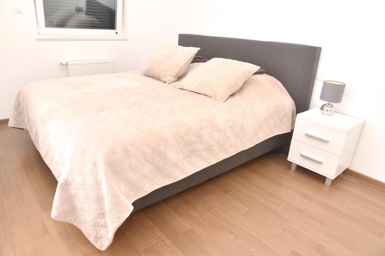 Jackey Apartment บันยาลูกา ภายนอก รูปภาพ