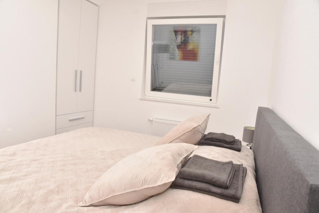 Jackey Apartment บันยาลูกา ภายนอก รูปภาพ